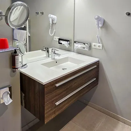 Hotel Dormero 4*